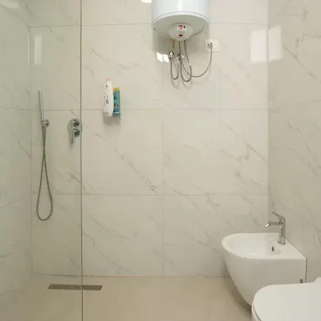 Apartment Fancy Tirana